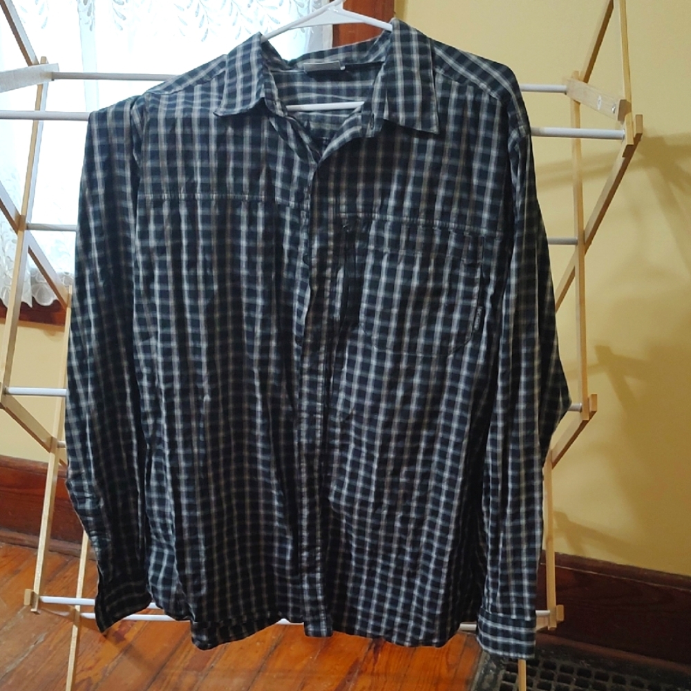 Columbia Black and White Casual Button Down Shirt